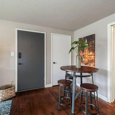 Villa Holly First Floor 2 King Beds Kansas City Esterno foto