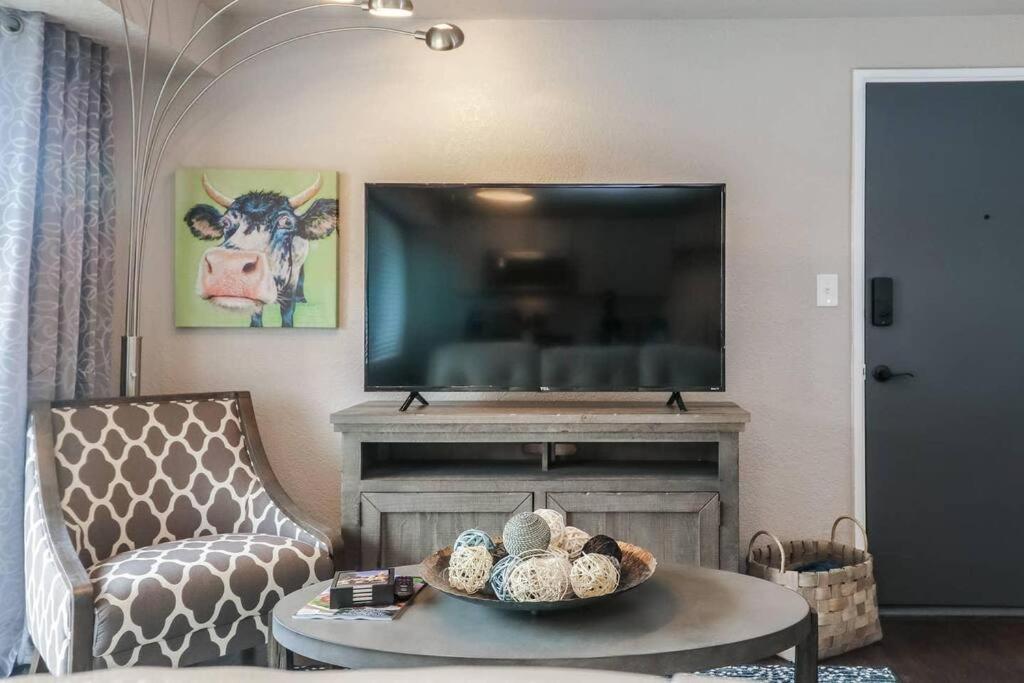 Villa Holly First Floor 2 King Beds Kansas City Esterno foto