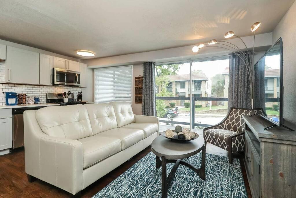Villa Holly First Floor 2 King Beds Kansas City Esterno foto